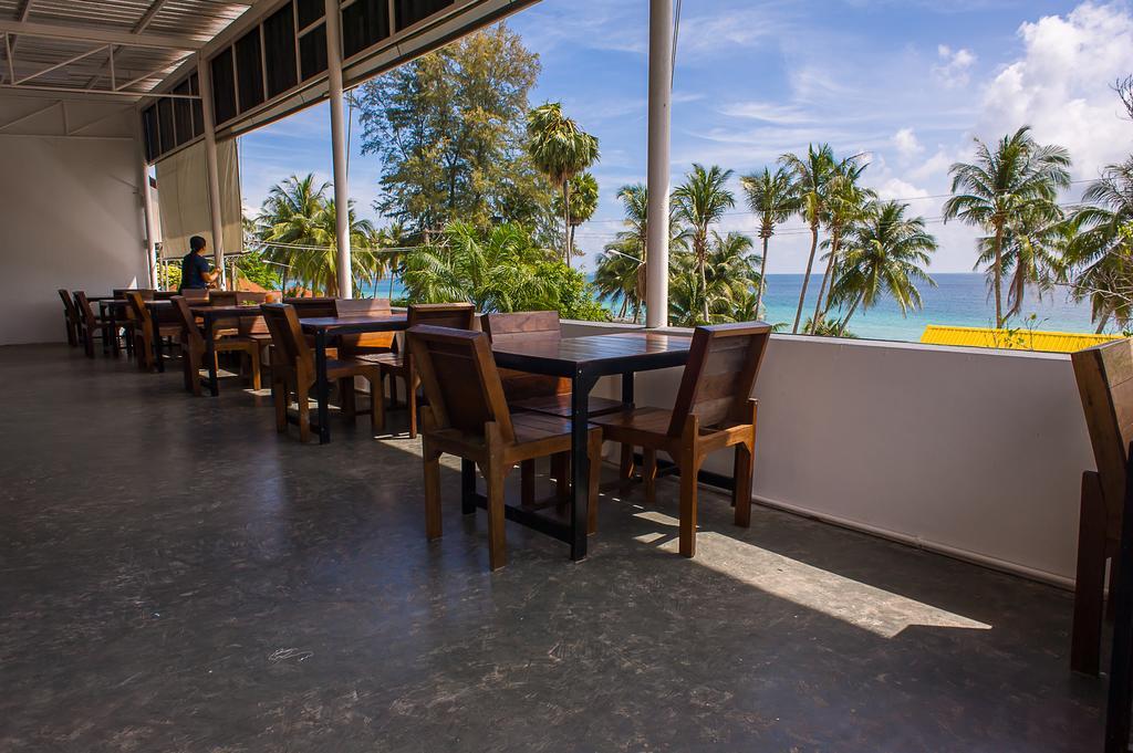 Baantalay Thungwualaen Hotel Pathiu Exterior photo